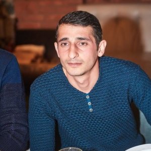 Эдик Мовсисян, 36 лет